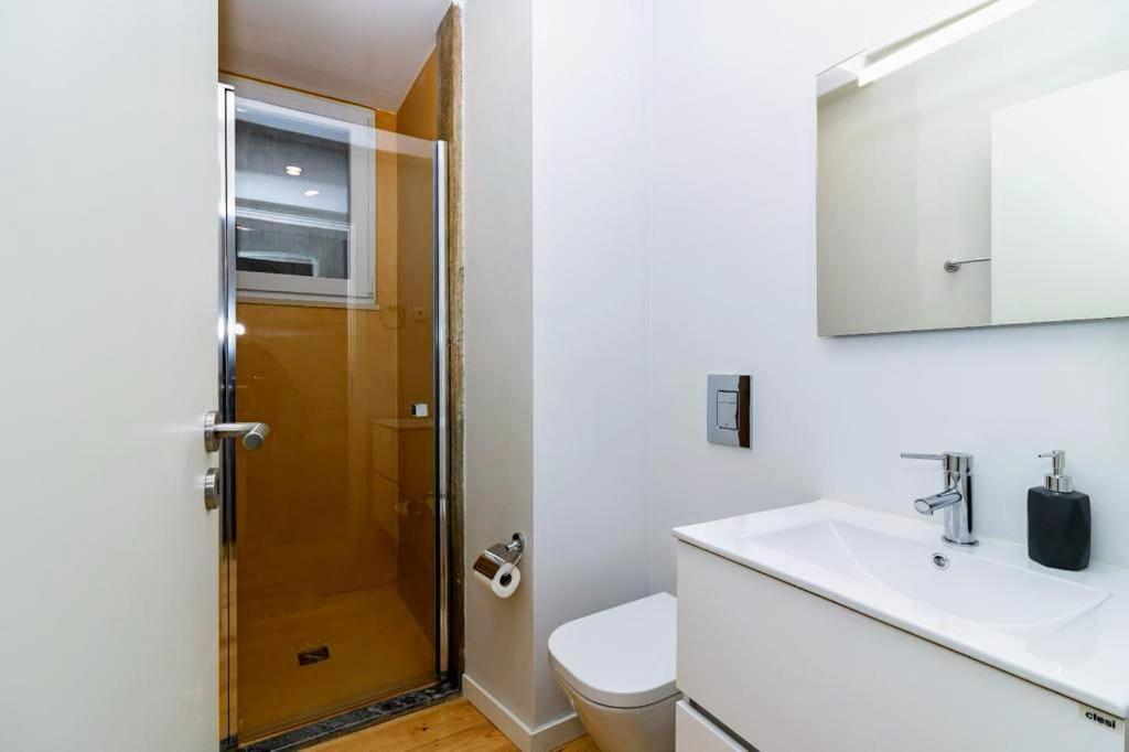 Mourarias Place - Yellow Apartment *